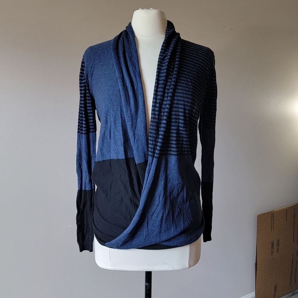 Max Studio Blue and Black Women's Sweater Size S